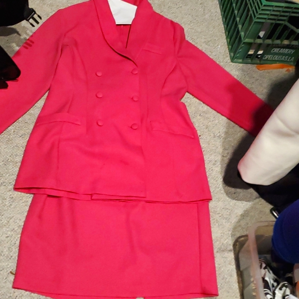 Pink Double-breasted skirt suit